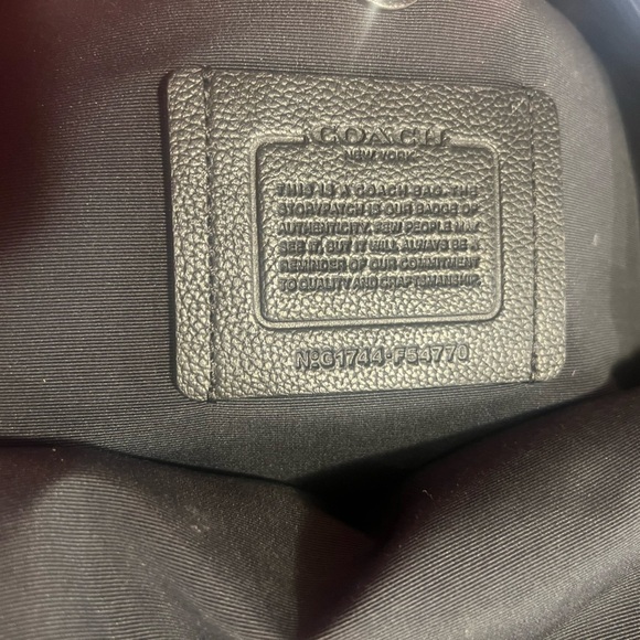 Coach Charles Backpack/Crossbody Bag Black - Picture 4 of 9